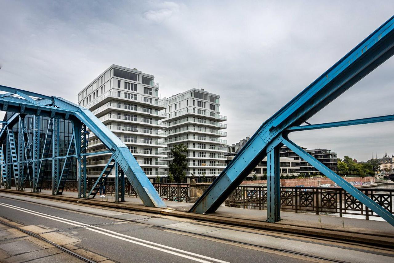 Luksus W Centrum Nad Odra ヴロツワフ エクステリア 写真